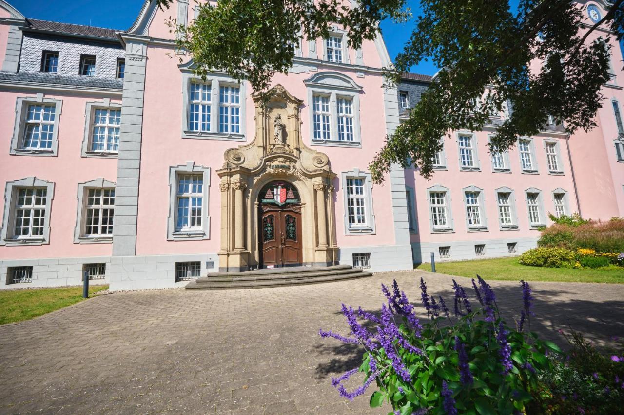 Historisches Deluxe Apartment Im Marianum Neuss Zewnętrze zdjęcie