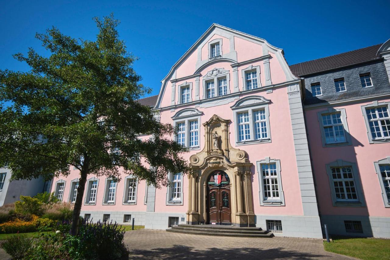 Historisches Deluxe Apartment Im Marianum Neuss Zewnętrze zdjęcie