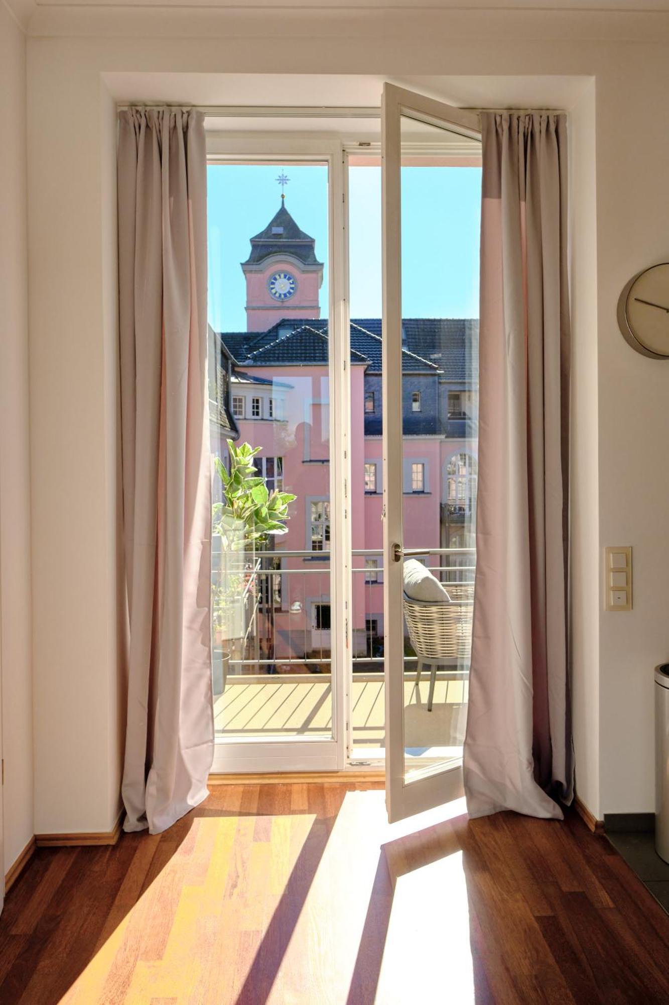 Historisches Deluxe Apartment Im Marianum Neuss Zewnętrze zdjęcie